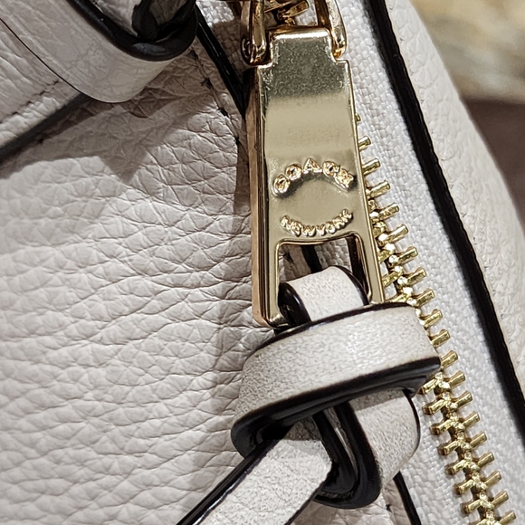 Coach Cream Shoulder Bag with Gold Accents - Picture 16 of 16